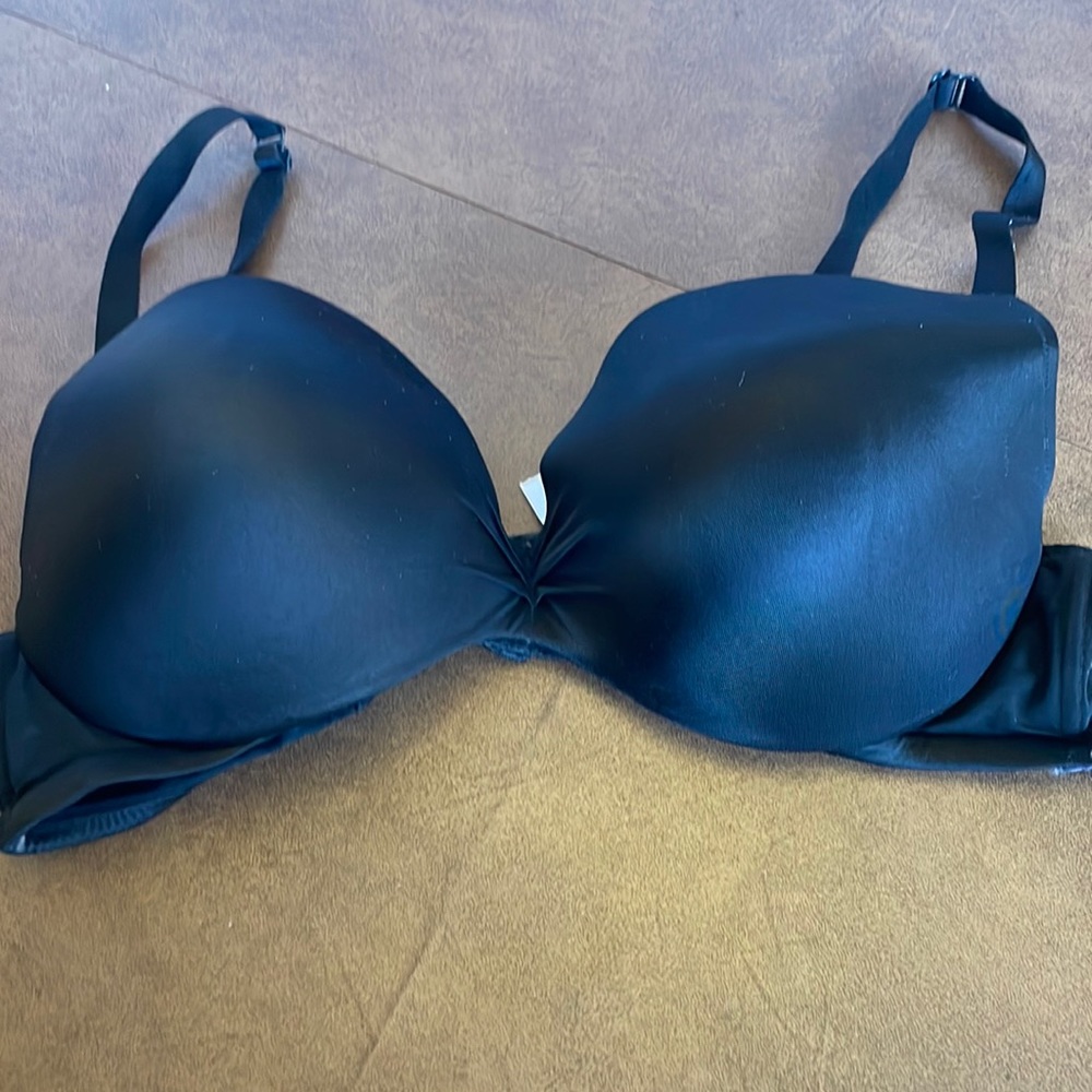 Cacique black satin bra 42D
